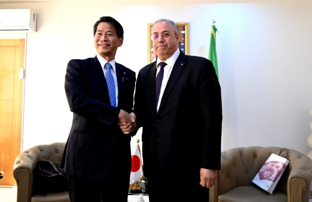 Discussion of cooperation opportunities between Algeria and Japan in the industrial field - Al-Hiwar Al-Jazaeryia