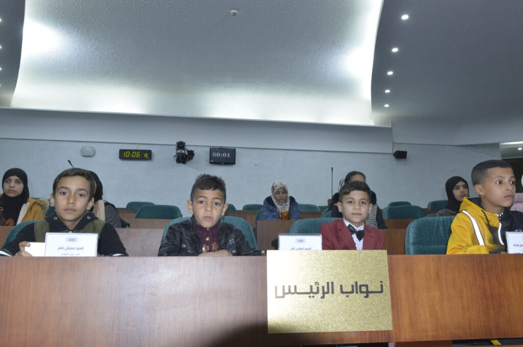 Schoolchildren of the municipality of "Golta Sidi Saad" in Laghouat hosted by the National People's Assembly - Al-Hiwar Algeria