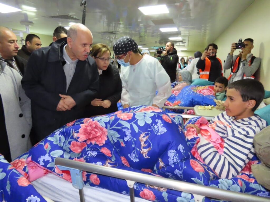 A ministerial delegation in Bouira to see the status of the injured in the "Tekjda" accident - Al-Hiwar Al-Jazairia