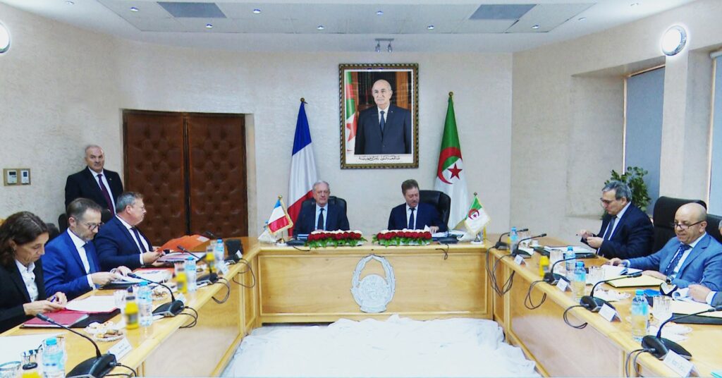 In pictures.. Ben Cheikh receives the director of the French police - Al-Hiwar Al-Jazairia