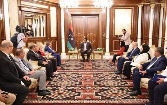 رئيس المجلس الرئاسي الليبي يستقبل الوفد الجزائري