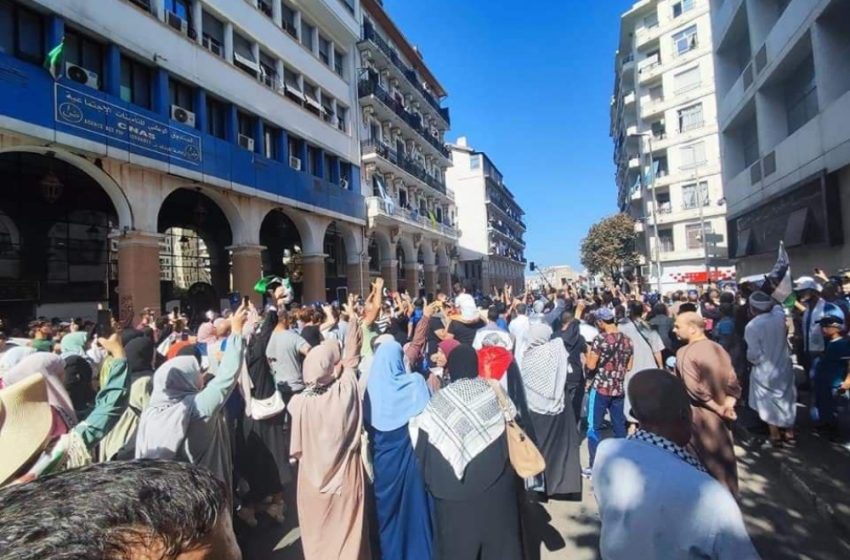  مسيرات شعبية في الجزائر لنصرة فلسطين