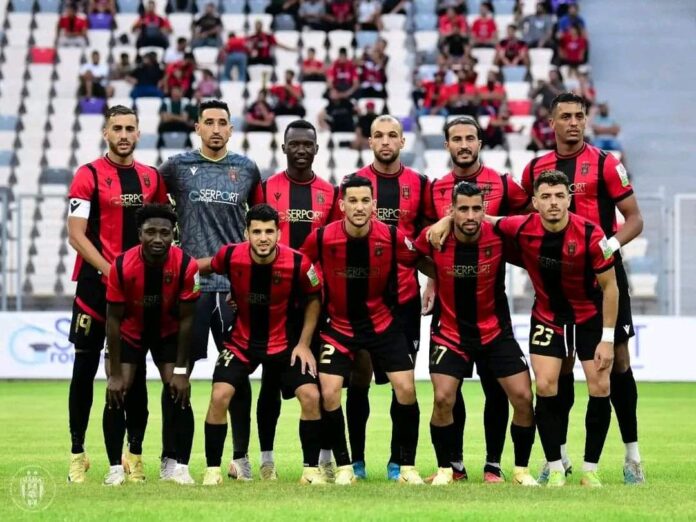 الكاف تكتفي بمعاقبة اتحاد الجزائر ماليا!