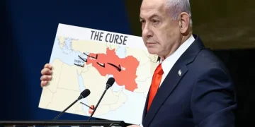 الاحتلال يعزل 80% من أراضيها.. ماذا يحدث في قرية مخماس بالقدس؟