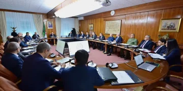 الحكومة تتابع نتائج زيارة رئيس النيجر للجزائر